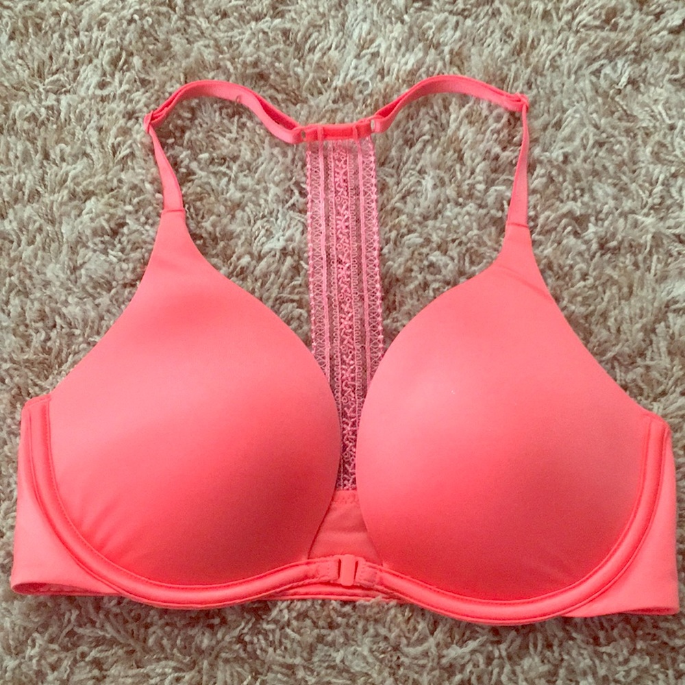 Victoria’s Secret very sexy bra 32D